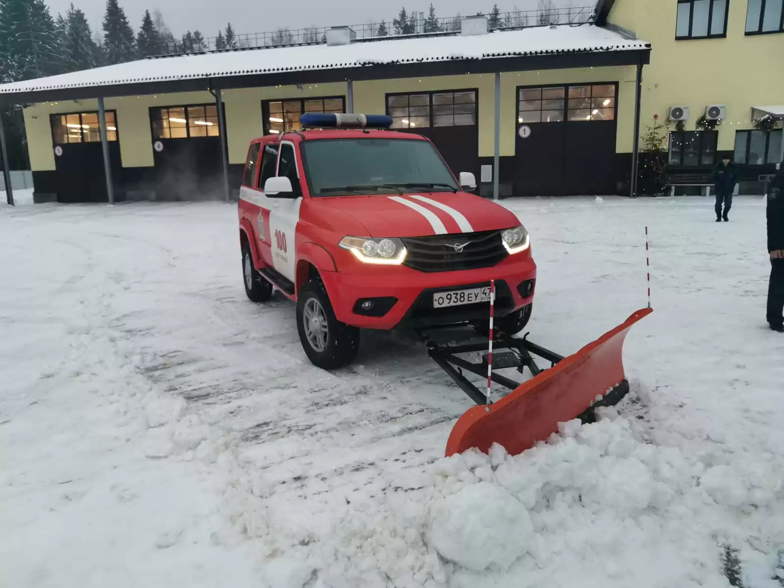 Снегоуборочный отвал для УАЗ Патриот на территории МЧС